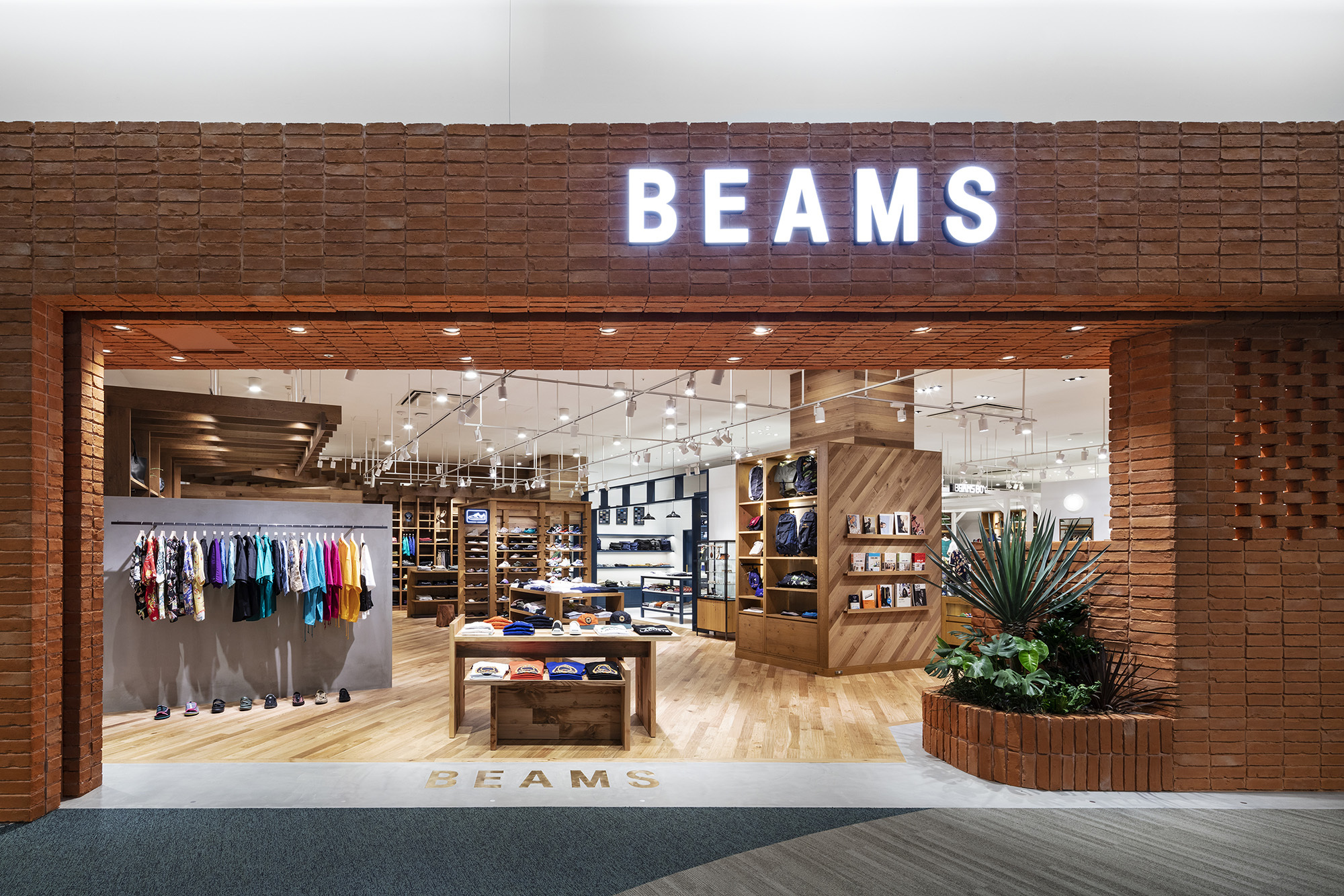 BEAMS