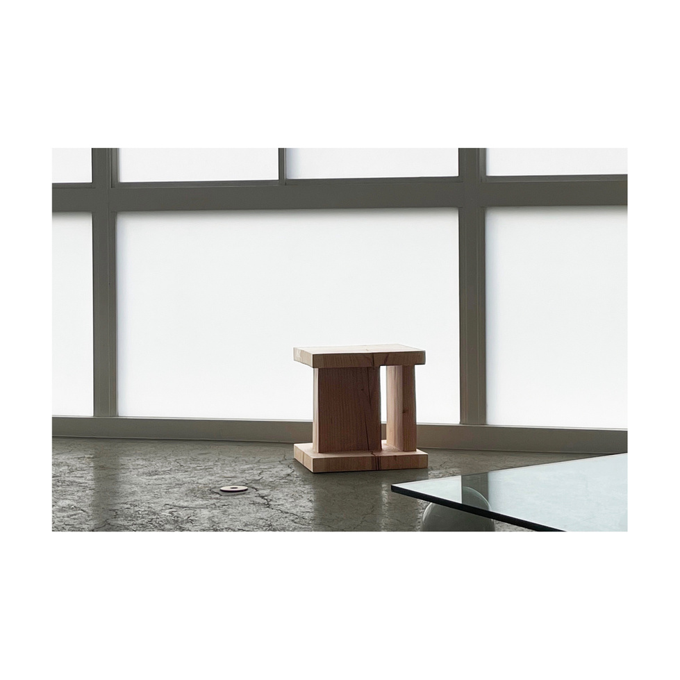 stool1.jpg